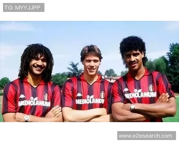 复古滤镜下的足球星光回忆：走进经典球员的黄金时代